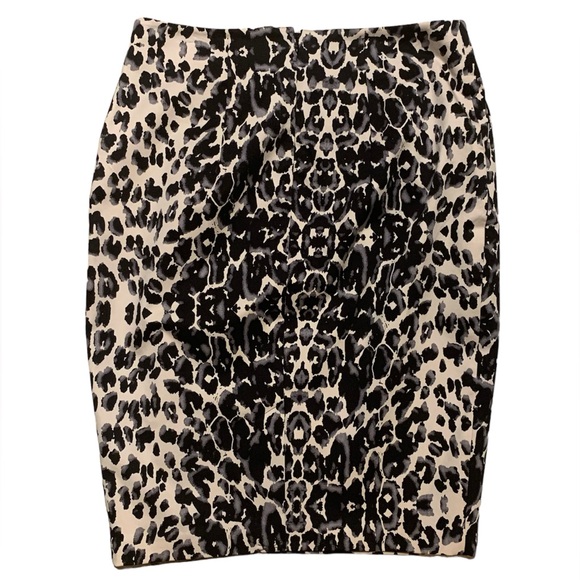 New Mossimo women’s pencil skirt midi leopard pockets size 10 office artsy boho - Picture 3 of 15